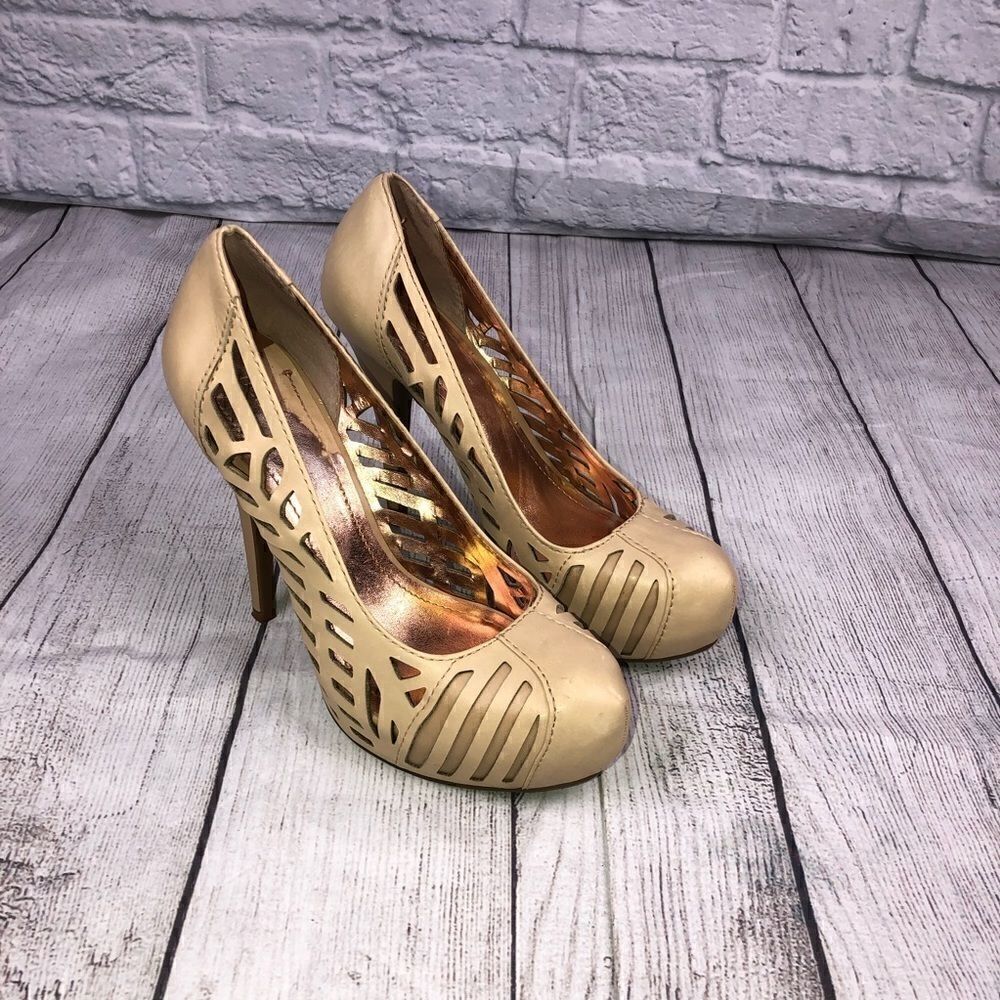 BCBGeneration cut out pattern high heels beige size 9